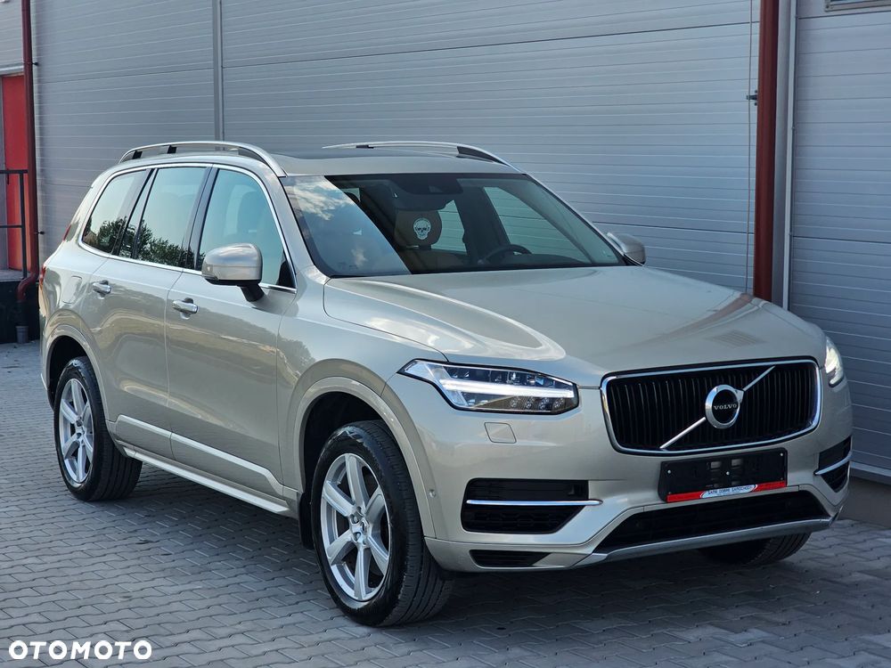 Volvo XC 90 T8 AWD Plug-In Hybrid Momentum 7os - 16