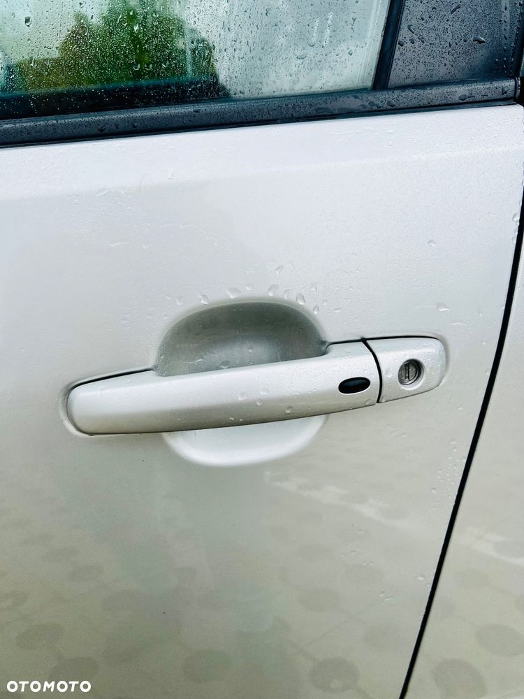 Suzuki Grand Vitara 1.9 DDiS Premium - 12