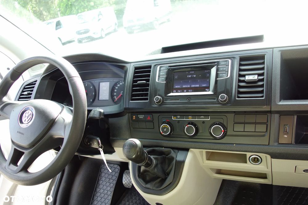 Volkswagen Transporter T6 Skrzynia 2.0 TDI 84 KM Klima Webasto - 6
