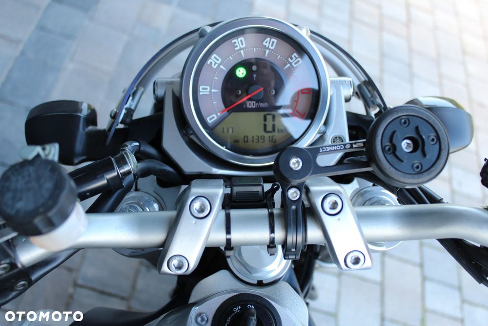 Yamaha MT - 8