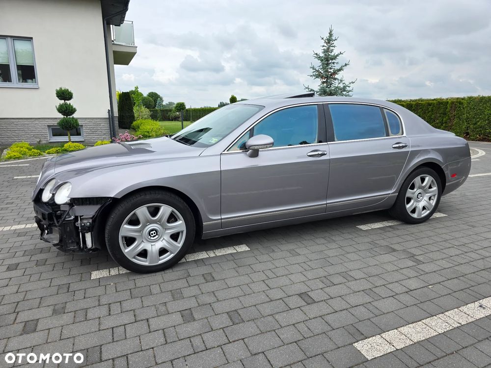 Bentley Flying Spur - 40