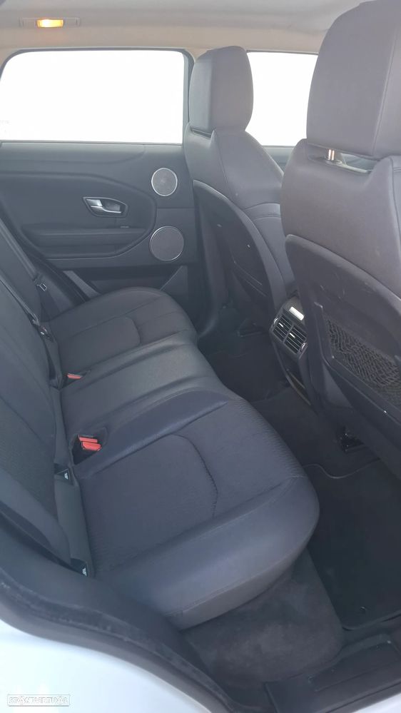 Land Rover Range Rover Evoque 2.0 D150 R-Dynamic - 16