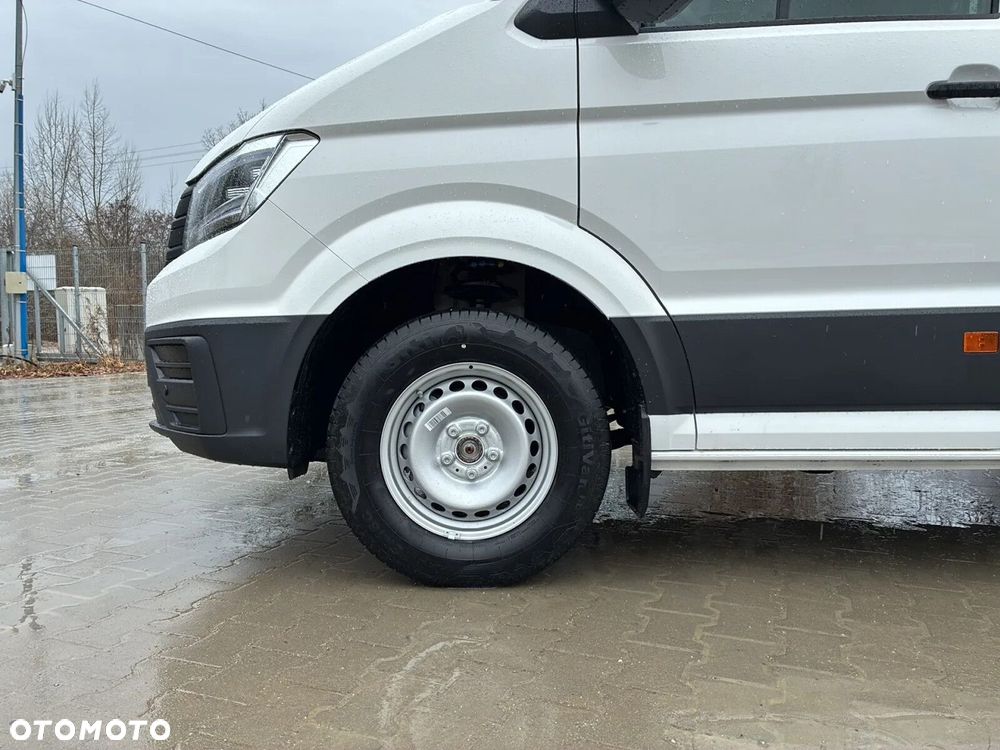 Volkswagen Crafter 35 Furgon L4H3, 2.0BiTDI 177KM, Wysoki dach, r. o. 4490mm - 40