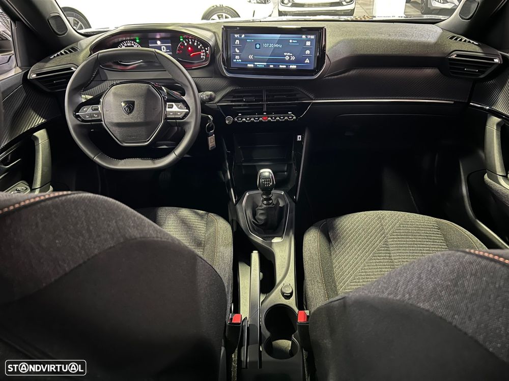 Peugeot 2008 1.2 PureTech Style - 12