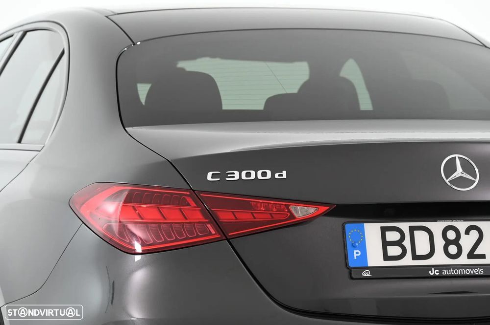 Mercedes-Benz C 300 d AMG Line - 11
