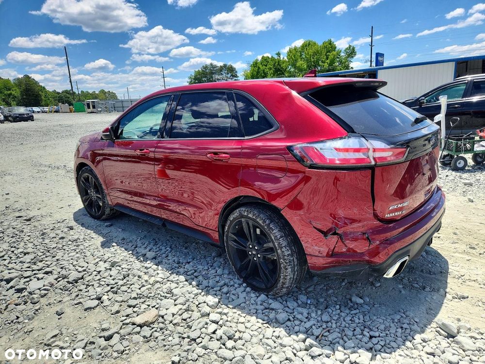 Ford Edge - 5