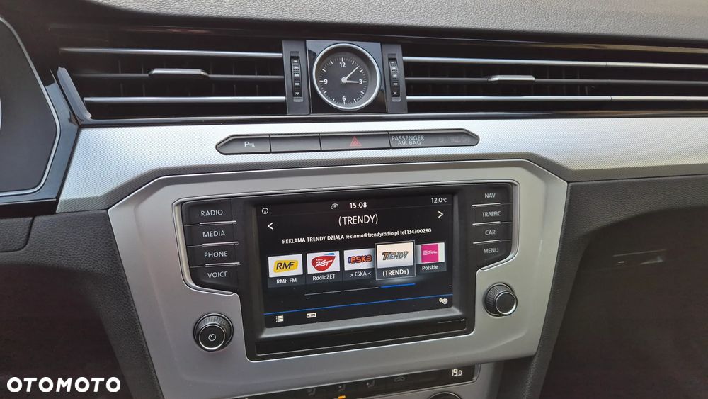 Volkswagen Passat - 20