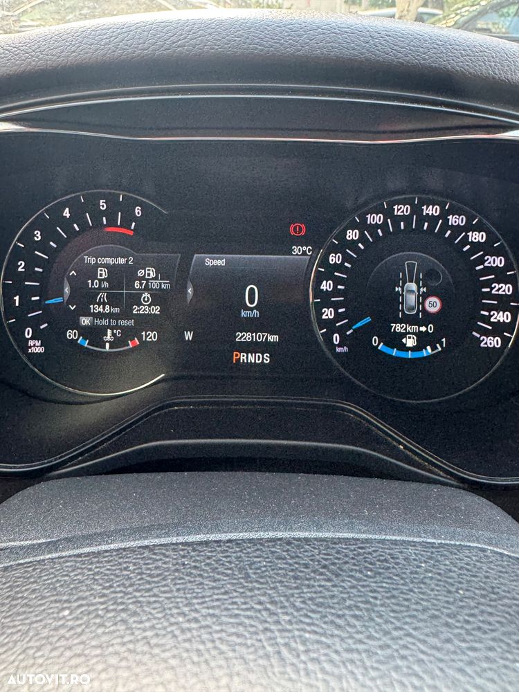 Ford Mondeo 2.0 TDCI PowerShift Titanium - 24