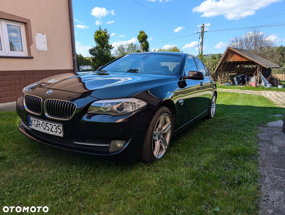 BMW Seria 5 528i xDrive - 1