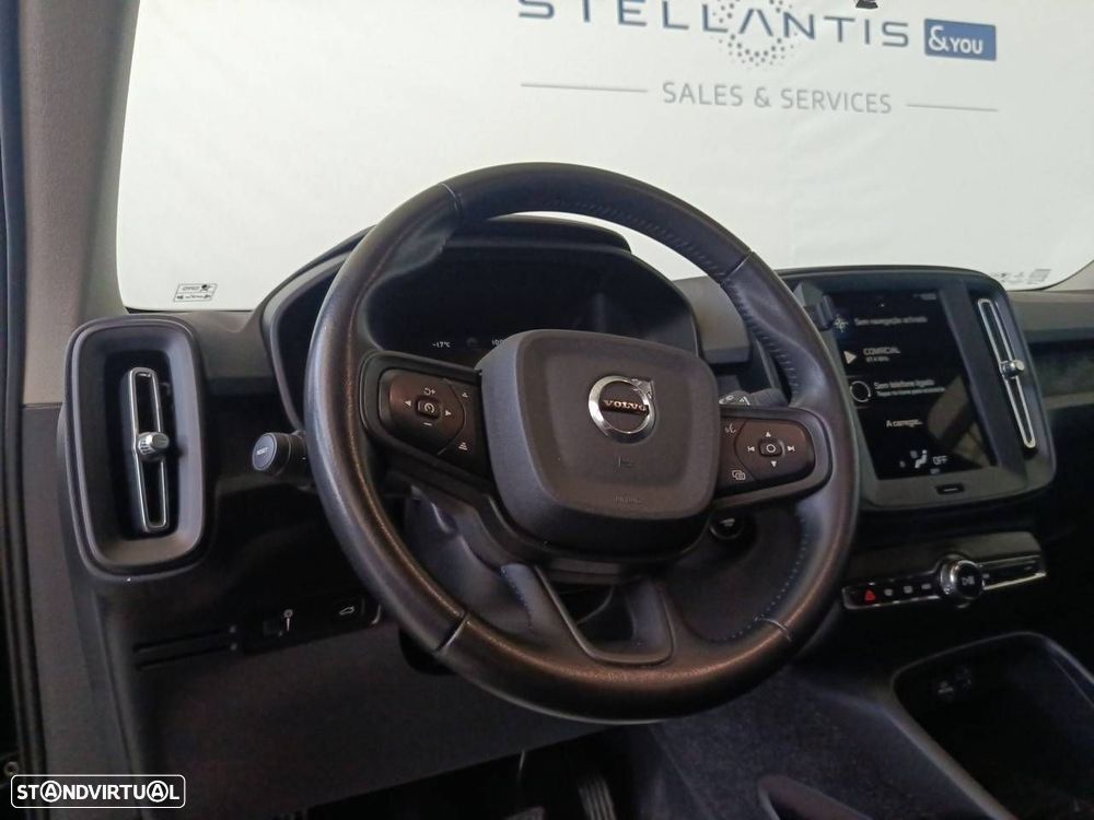 Volvo XC 40 1.5 T2 Momentum Core - 12
