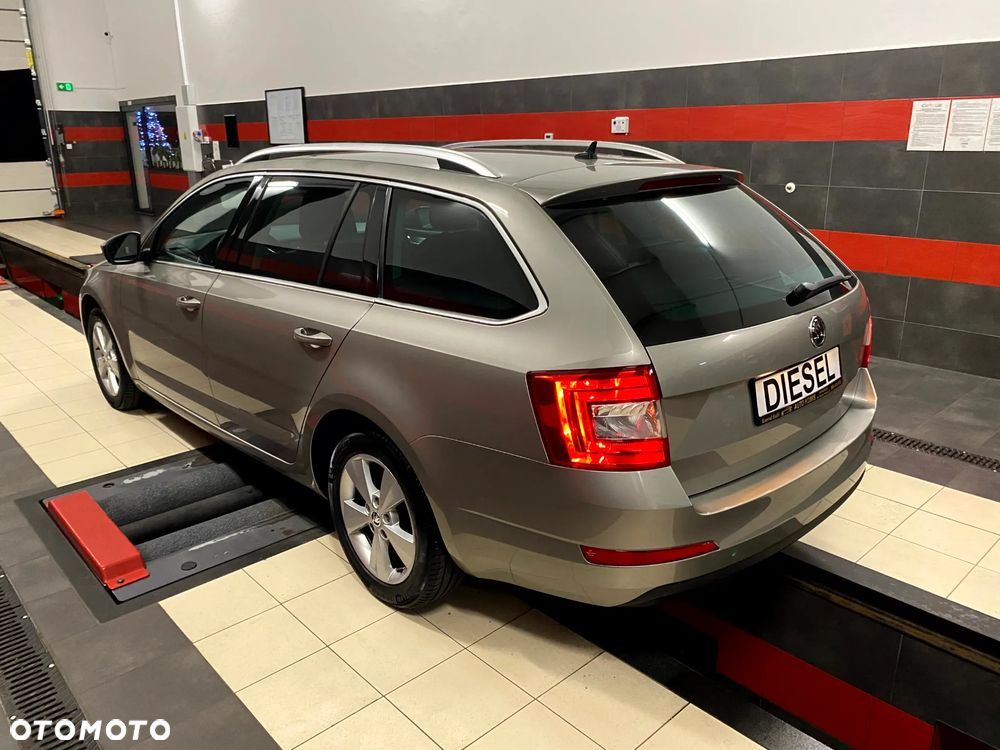 Skoda Octavia 2.0 TDI Green tec DSG Elegance - 10