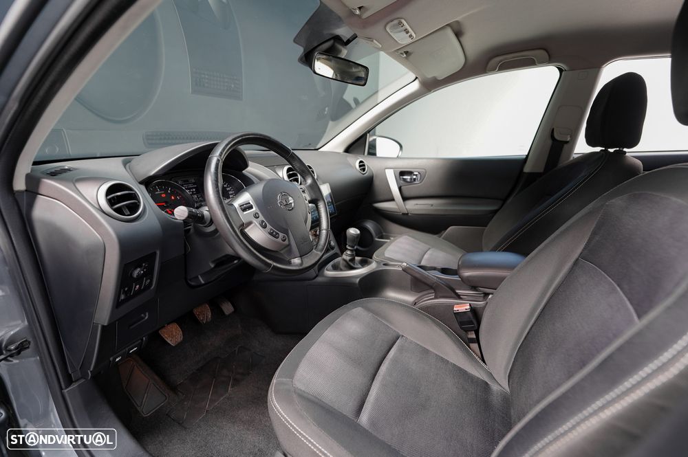 Nissan Qashqai 1.6 dCi N-Connecta - 8