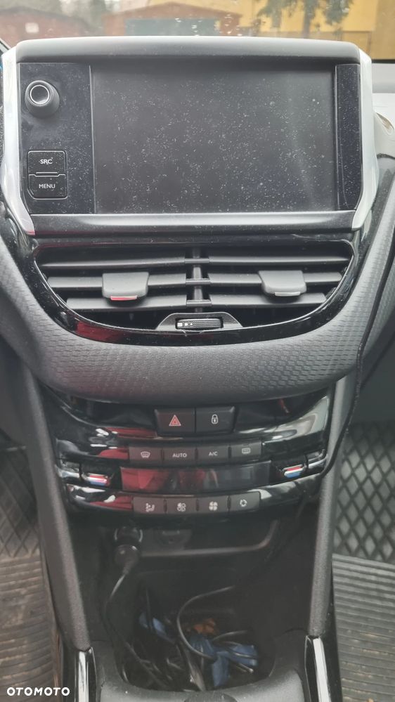 Peugeot 2008 1.2 Pure Tech Access EU6 - 6