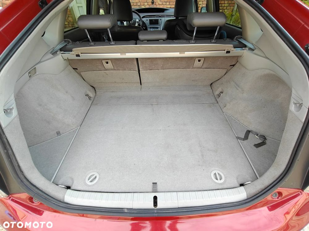Toyota Prius 1.8 HSD Prestige - 9