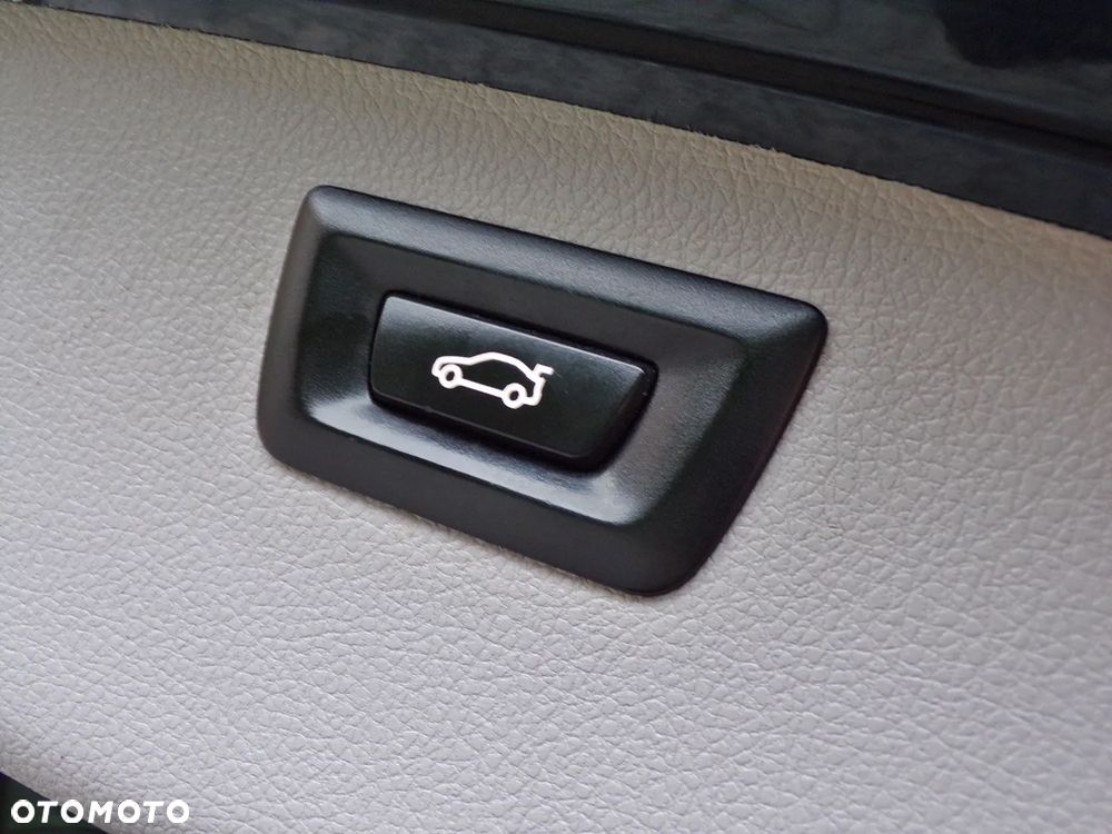 BMW Seria 3 320d - 30