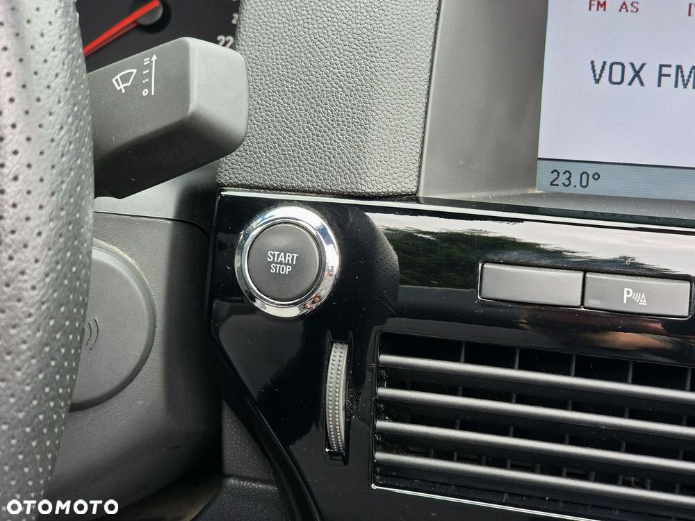 Opel Astra 1.9 CDTI Cosmo - 23