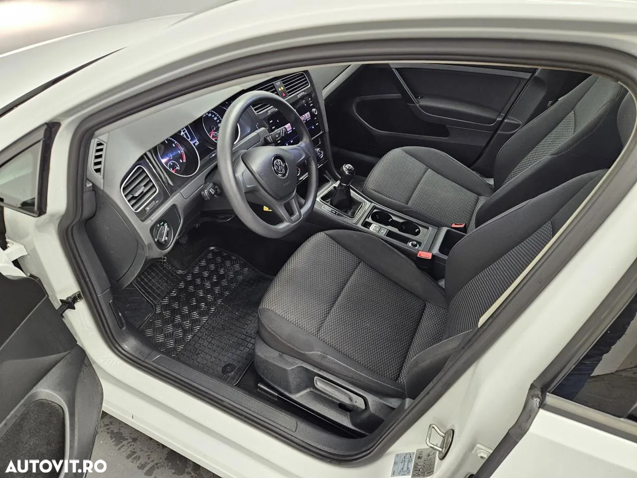 Volkswagen Golf 1.0 TSI Trendline - 10