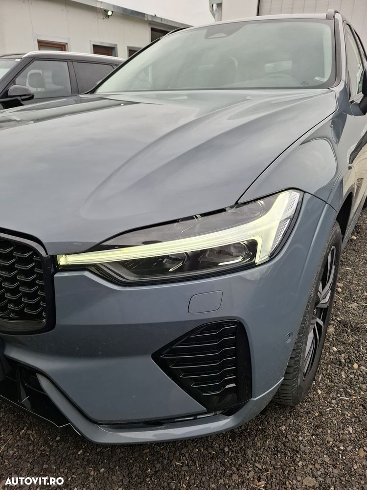 Volvo XC 60 B4 D Plus Dark - 10