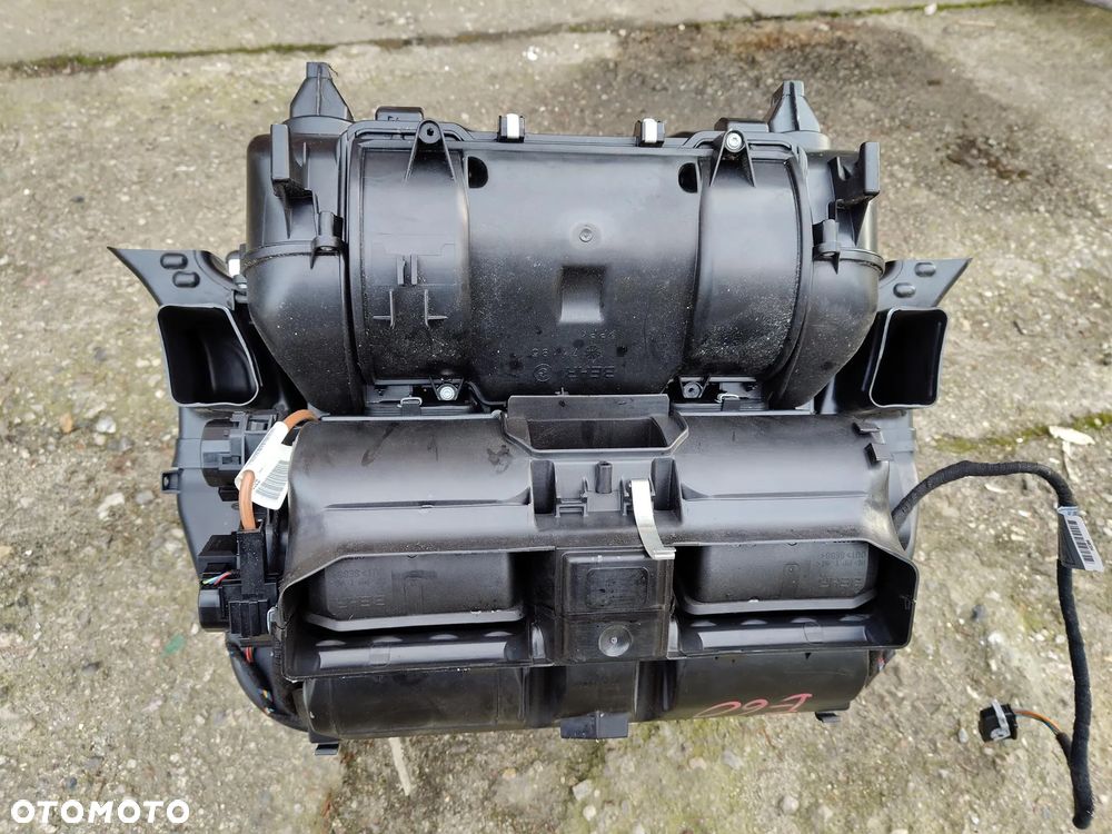 BMW 5 E60 e61 Nagrzewnica Europa CLIMATRONIC - 10