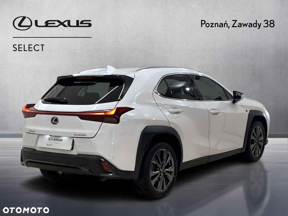 Lexus UX 300h F Sport Design - 2