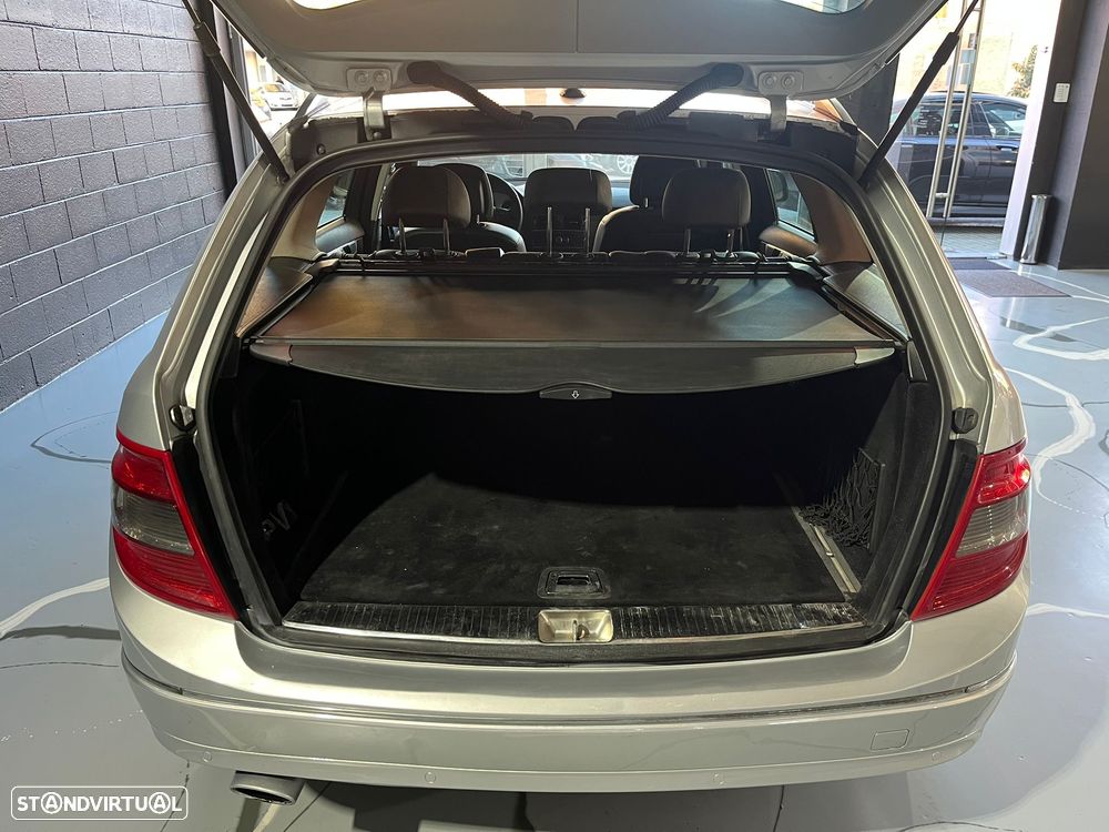 Mercedes-Benz C 220 Station CDI DPF Auto Avantgarde - 28