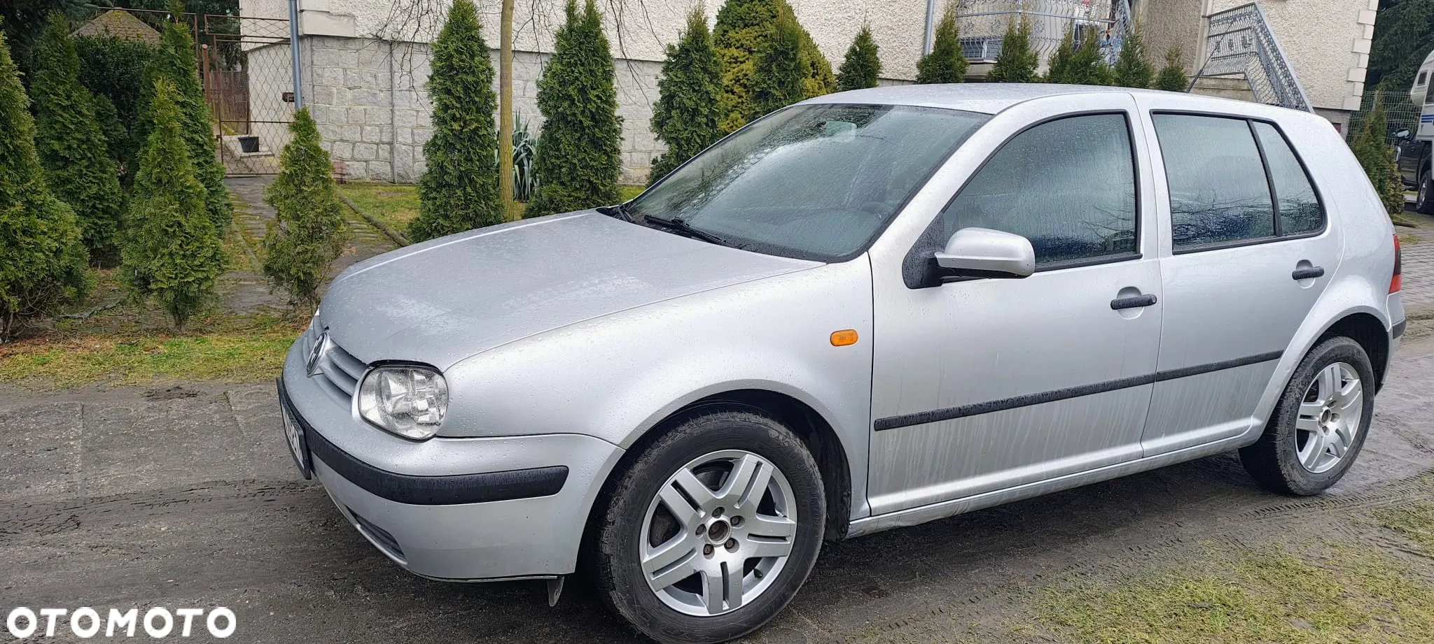 Volkswagen Golf - 5