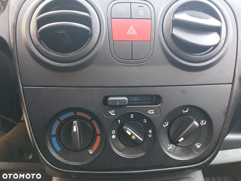 Fiat Fiorino Cargo - 16