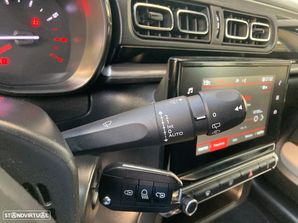 Citroën C3 1.2 PureTech Shine EAT6 - 18