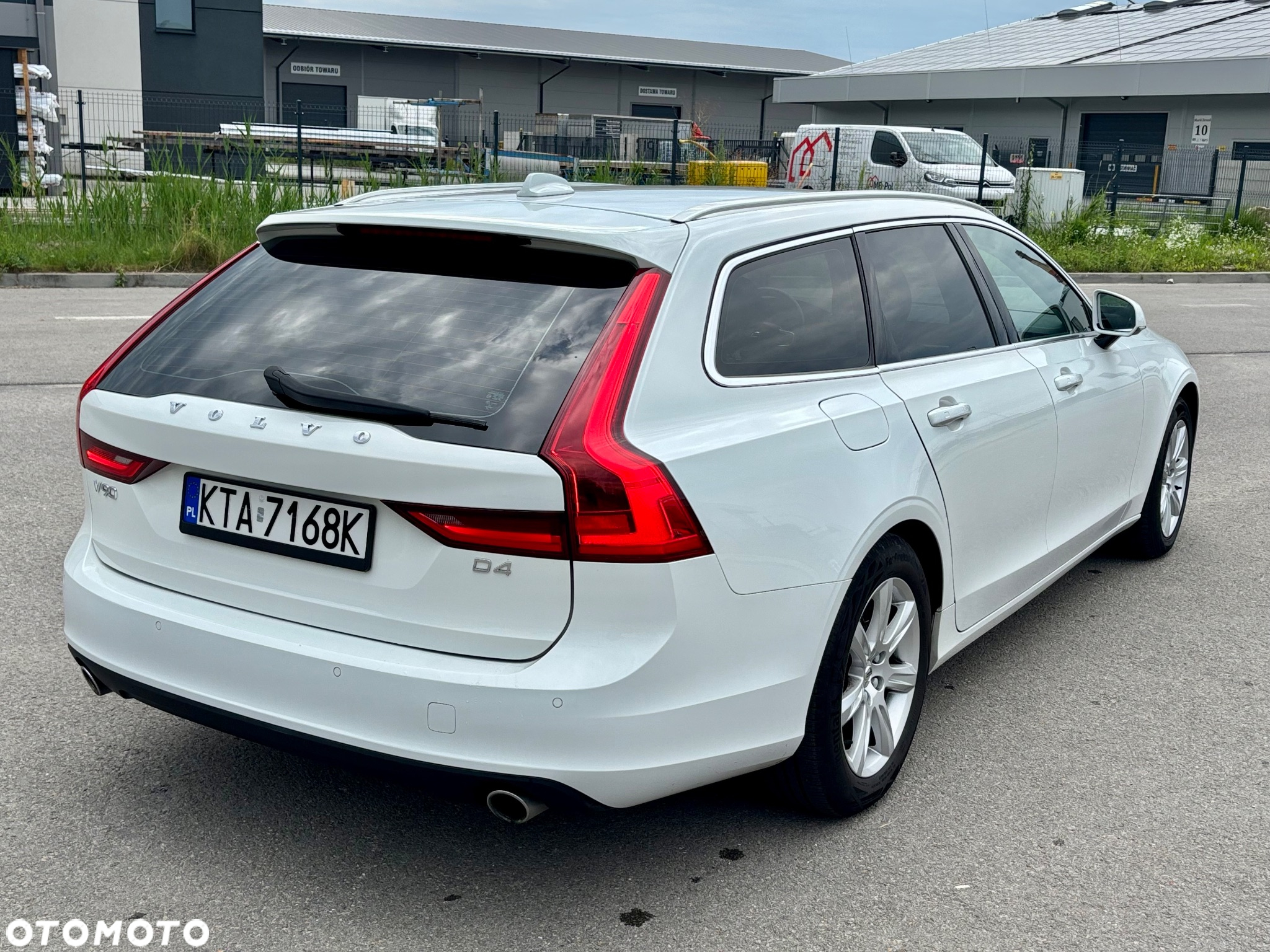 Volvo V90 D4 Momentum - 6