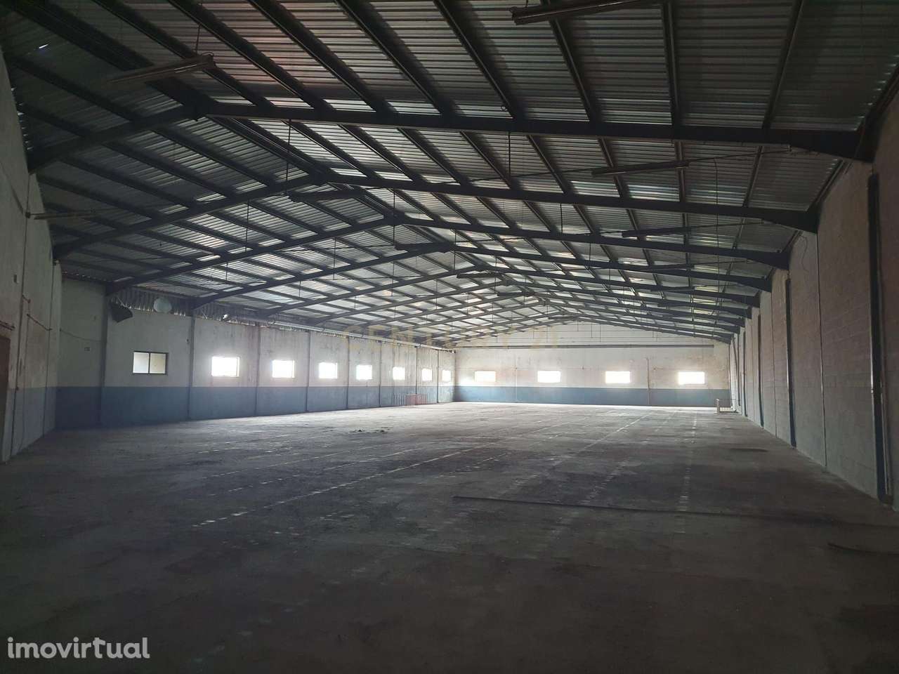 Espaço Comercial de Grande Dimensão no Juncal - Porto de Mós - Grande imagem: 4/8