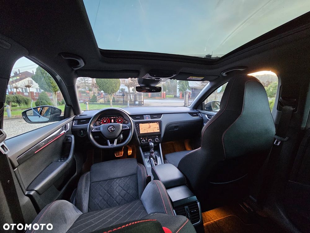 Skoda Octavia 2.0 TDI 4x4 DSG RS - 35