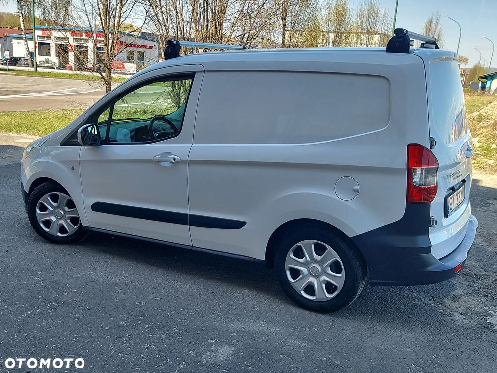 Ford COURIER - 4