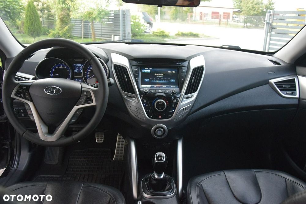 Hyundai Veloster 1.6 GDI Premium - 26
