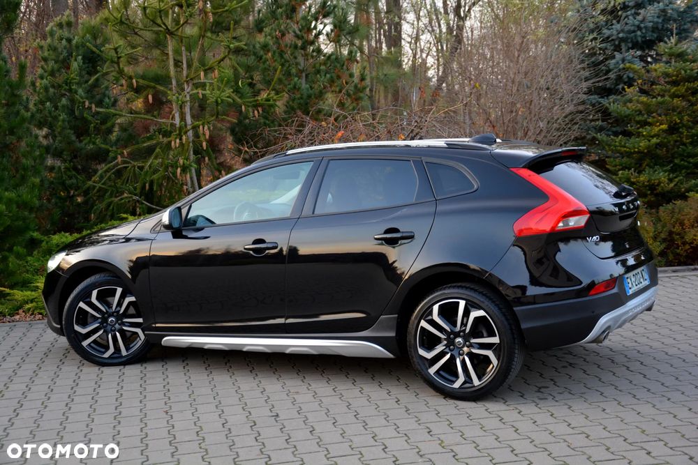 Volvo V40 Cross Country D3 Geartronic Momentum - 14