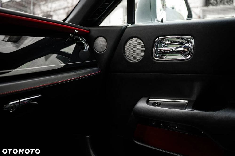 Rolls-Royce Wraith - 32