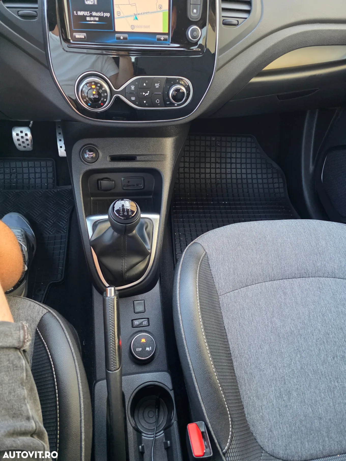 Renault Captur (ENERGY) TCe 90 INTENS - 34