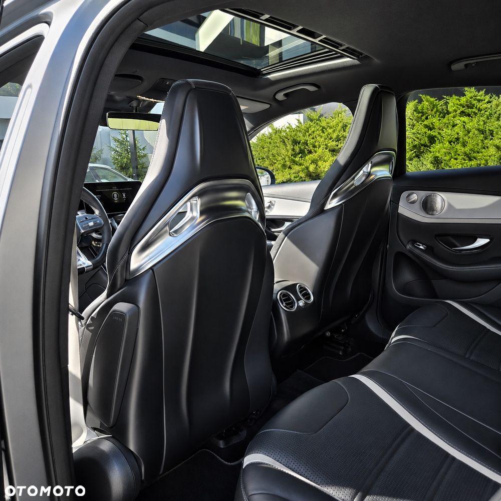 Mercedes-Benz GLC - 12