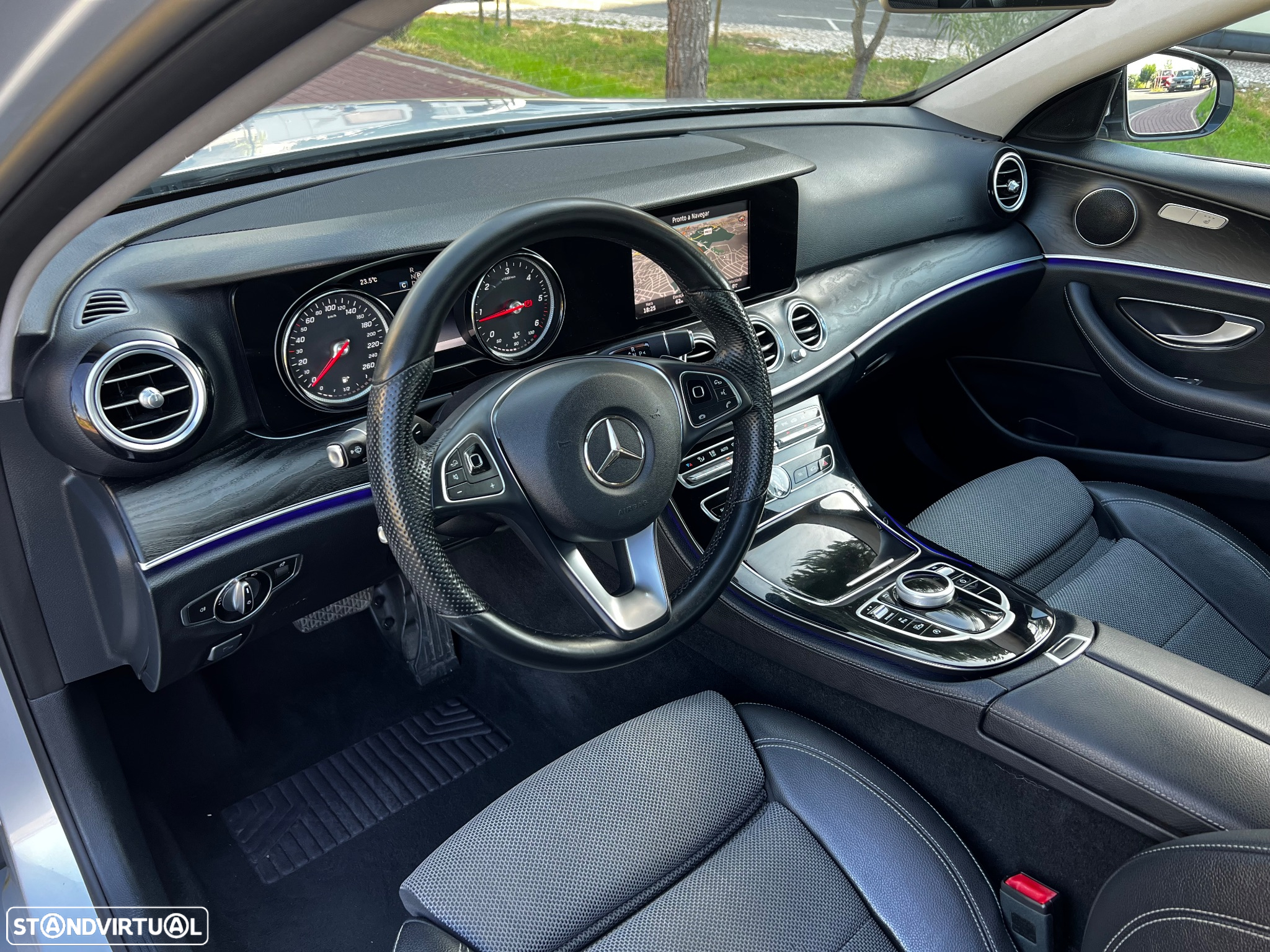 Mercedes-Benz E 220 d Avantgarde - 11