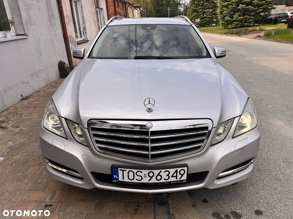 Mercedes-Benz E-Class 2013 photo 3