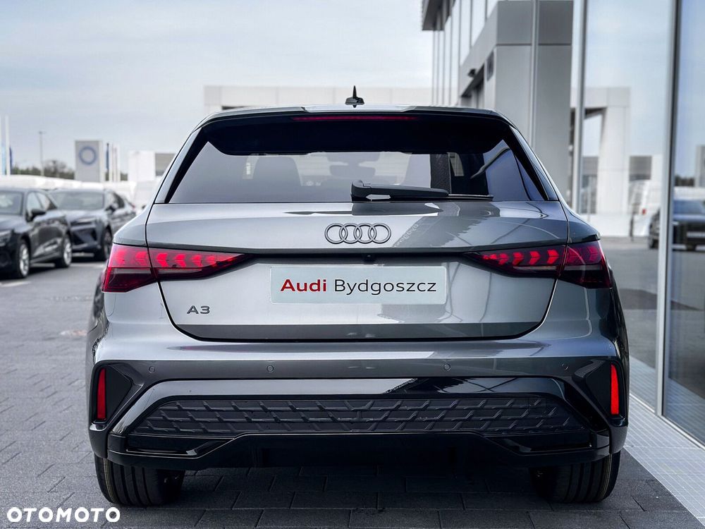 Audi A3 Sportback - 11