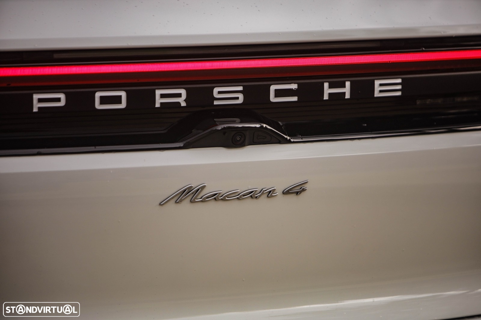 Porsche Macan Electric 4 - 36