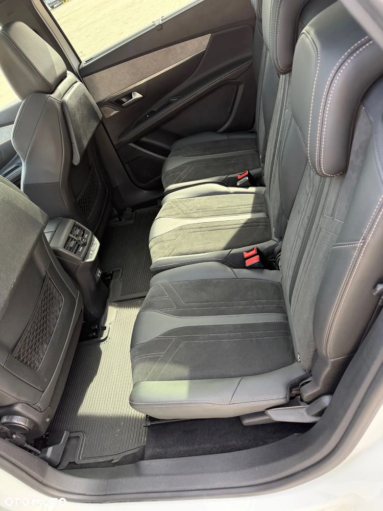 Peugeot 5008 1.6 PureTech GT S&S EAT8 - 8