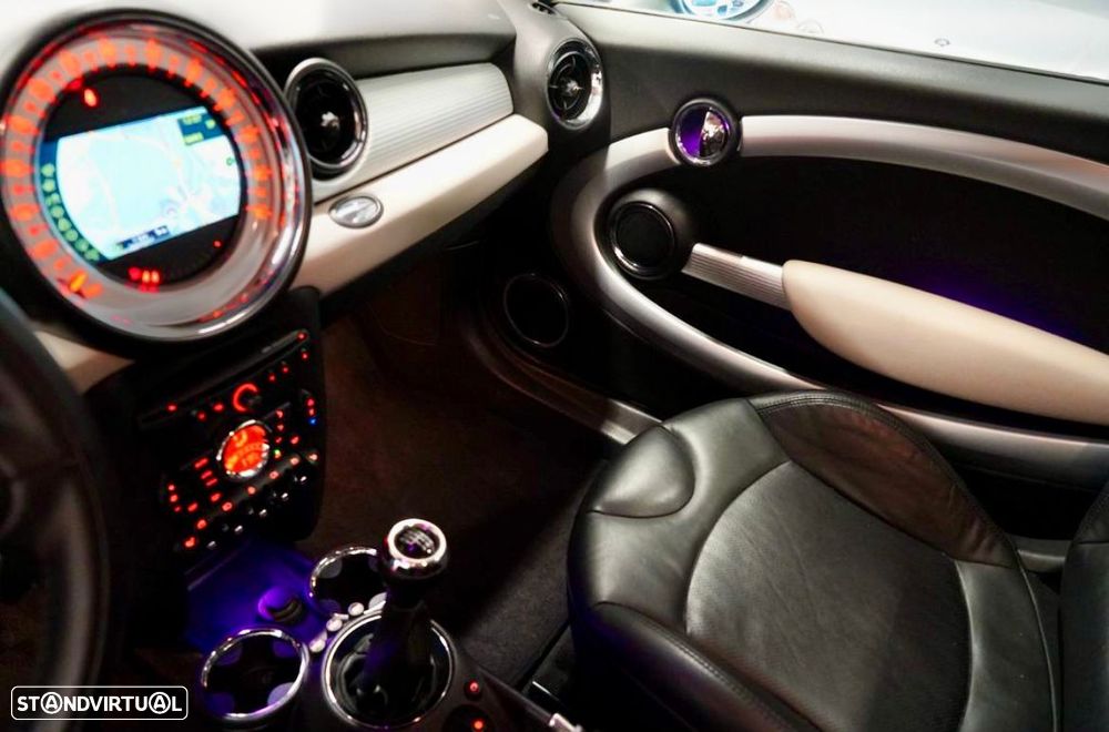 MINI 3 Portas Cooper SD - 16