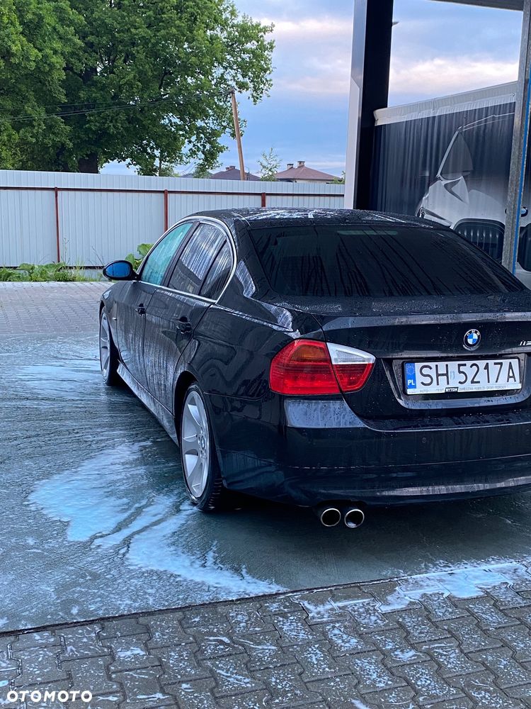 BMW Seria 3 325i - 24