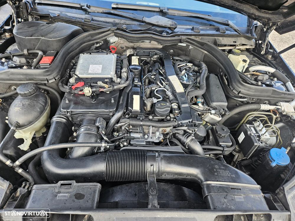 Mercedes-Benz E 250 CDi Avantgarde BlueEfficiency Auto - 17