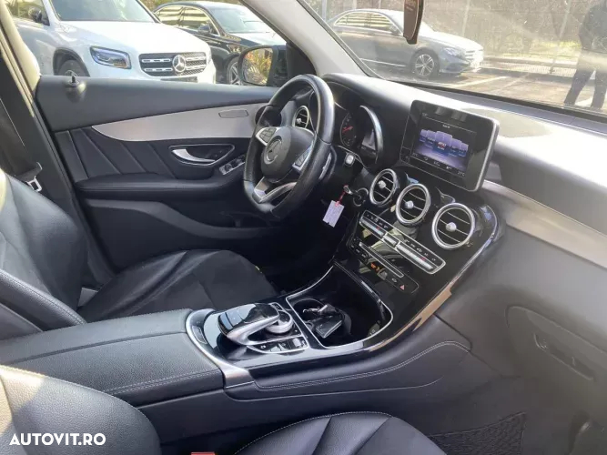 Mercedes-Benz GLC 250 d 4Matic 9G-TRONIC - 13