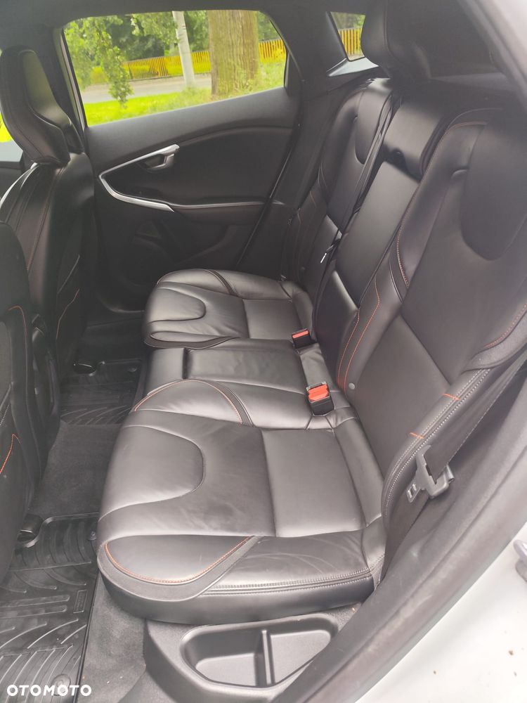 Volvo V40 Cross Country D3 You - 14
