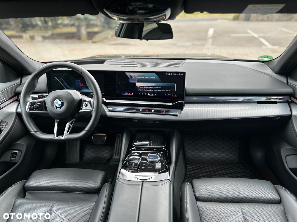 BMW Seria 5 520i M Sport Edition - 10