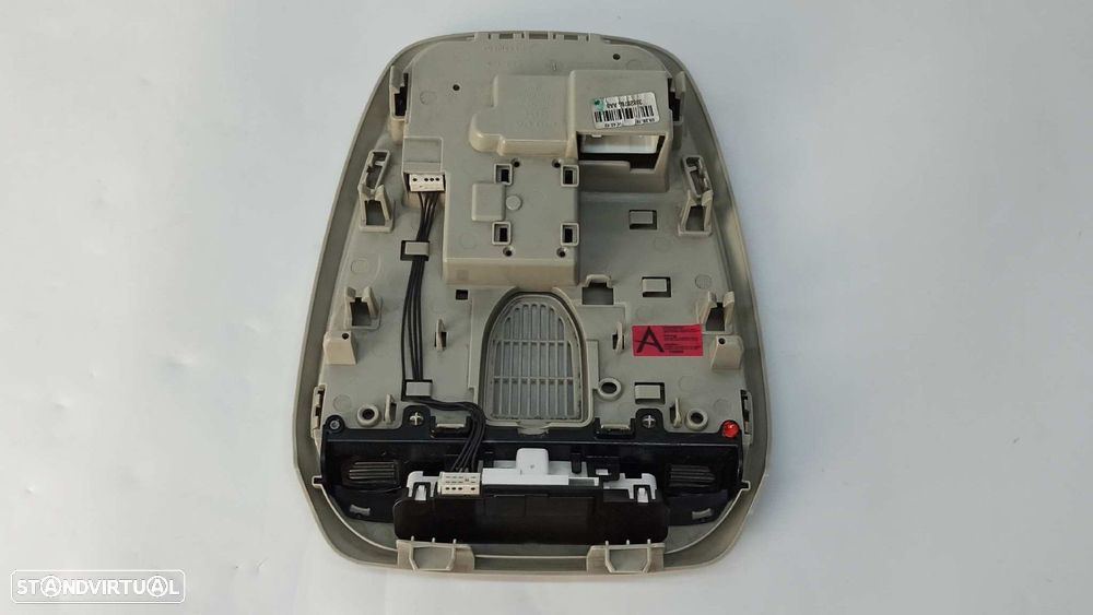 LUZ INTERIOR VOLVO V40 MOMENTUM - 5