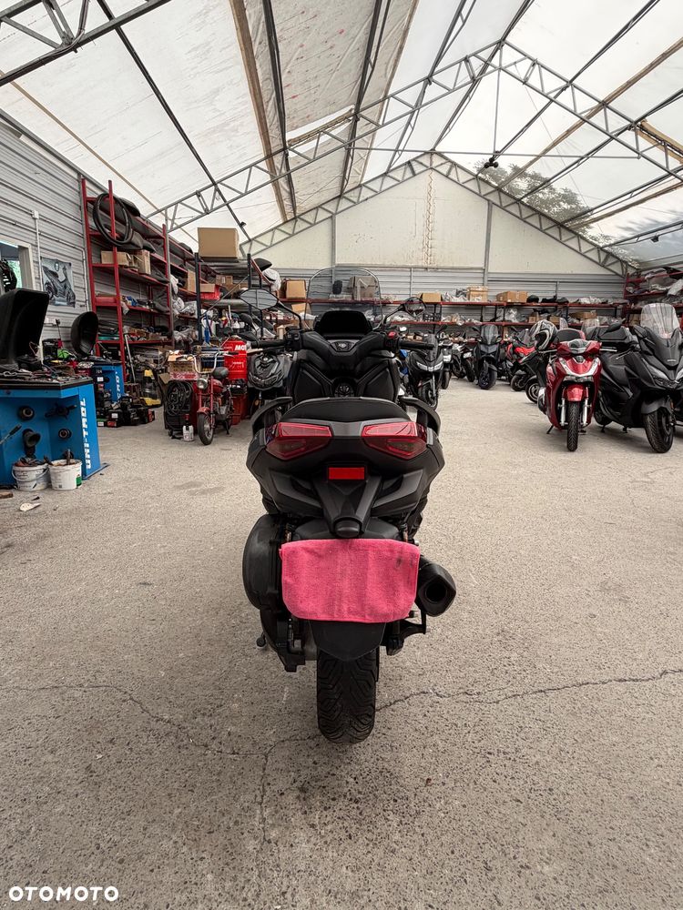 Yamaha X-max - 7